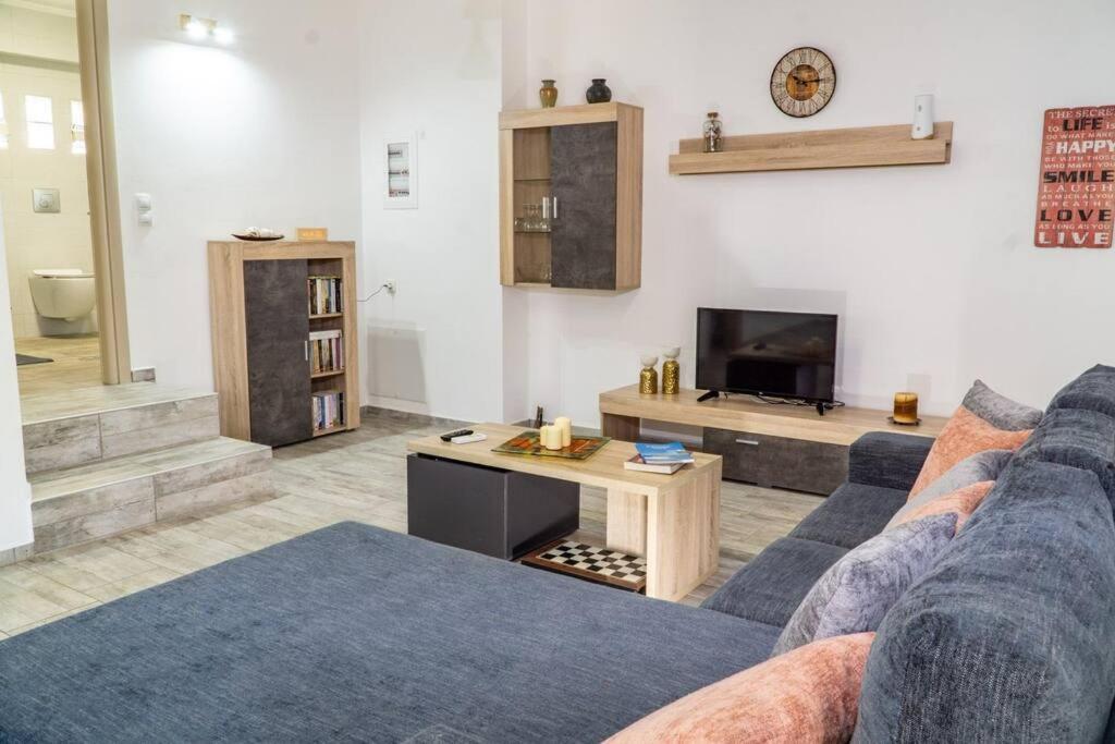 דירות קיסאמוס Artemissia New Well Sided Modish House מראה חיצוני תמונה