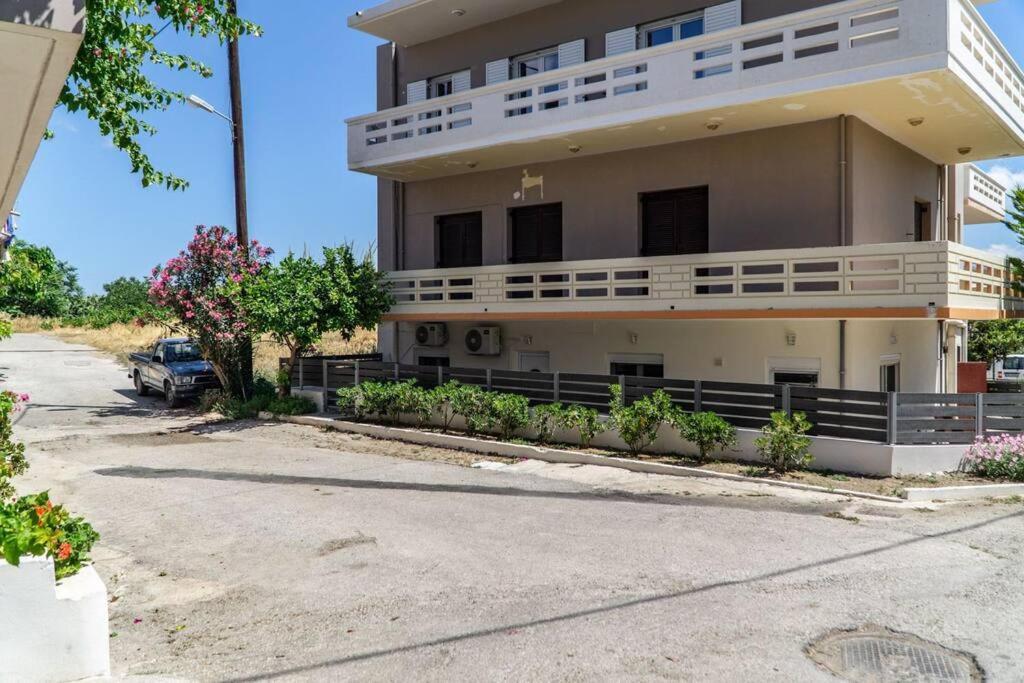 דירות קיסאמוס Artemissia New Well Sided Modish House מראה חיצוני תמונה