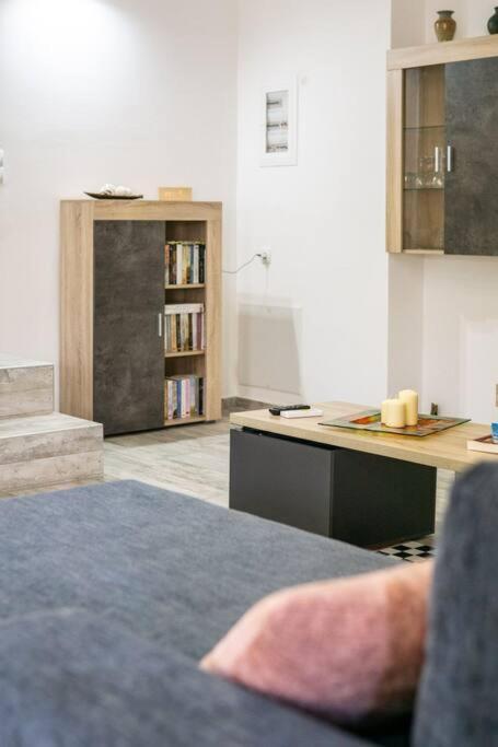 דירות קיסאמוס Artemissia New Well Sided Modish House מראה חיצוני תמונה